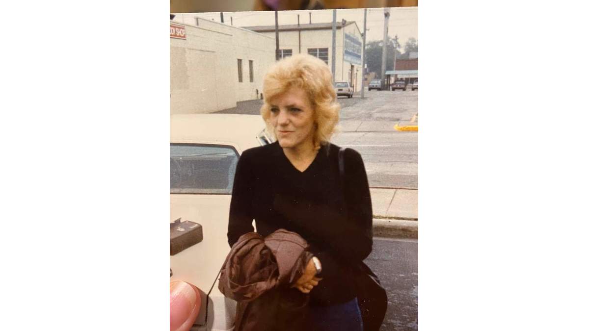 Deanna Hill Obituary Fraser, MI Faulmann & Walsh Golden Rule