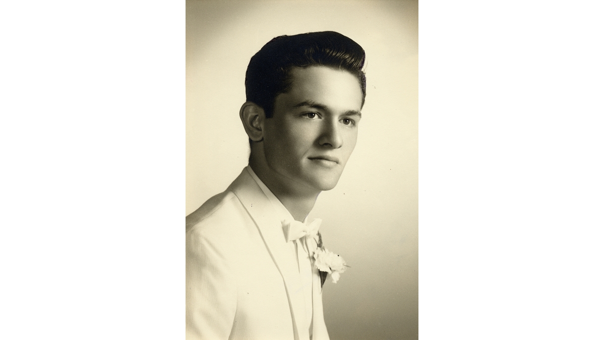 Benjamin Gradler Obituary from Russell C. Schmidt & Son Funeral Home