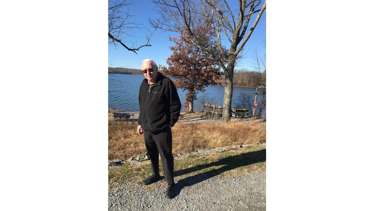 cykel begynde komfort Vincent Valentino Obituary - Middletown, NJ | Evergreen Memorial Funeral  Home and Cremation Services