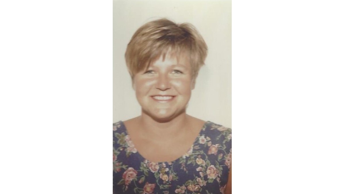 Nadine Halliday Obituary Lunenburg, NS Dana L. Sweeny Funeral Home