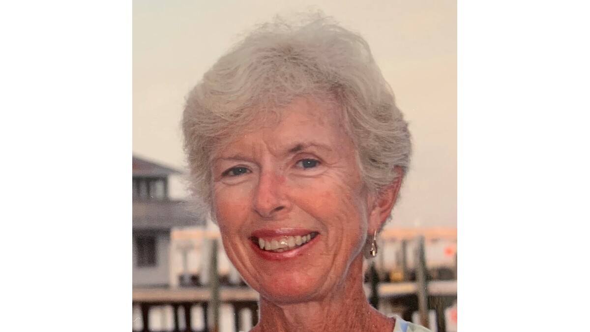 Lois Crowe Obituary from A. W. Rich Funeral Home