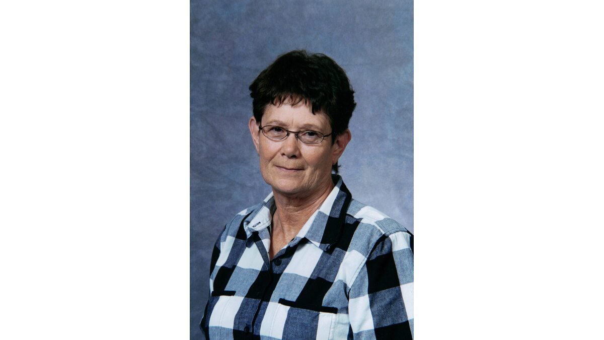 Becky Ellis Obituary Johnson , KS Garnand Funeral Homes Johnson