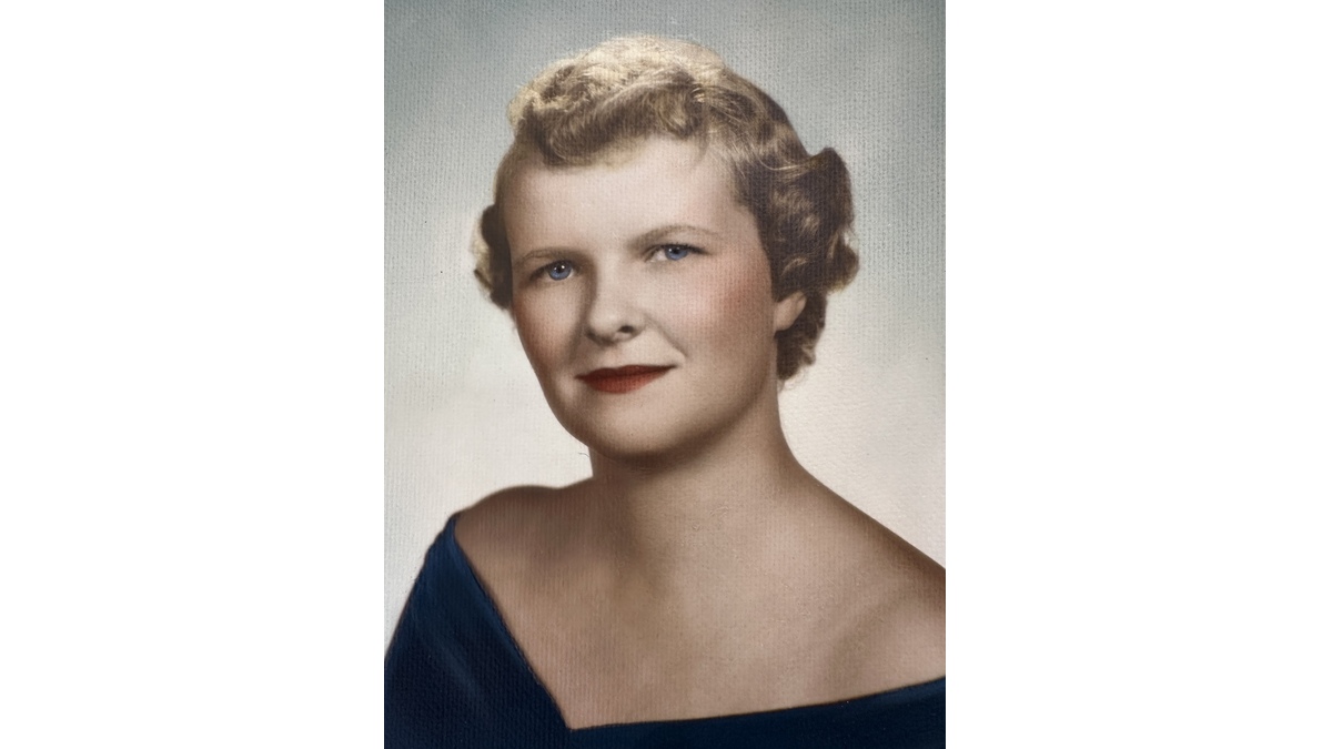 Joan Louise Bay Obituary, Clifton Forge, VA
