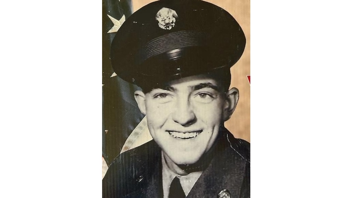 Ralph J Brewer Obituary Musccatine IA Nichols Bewley Funeral 