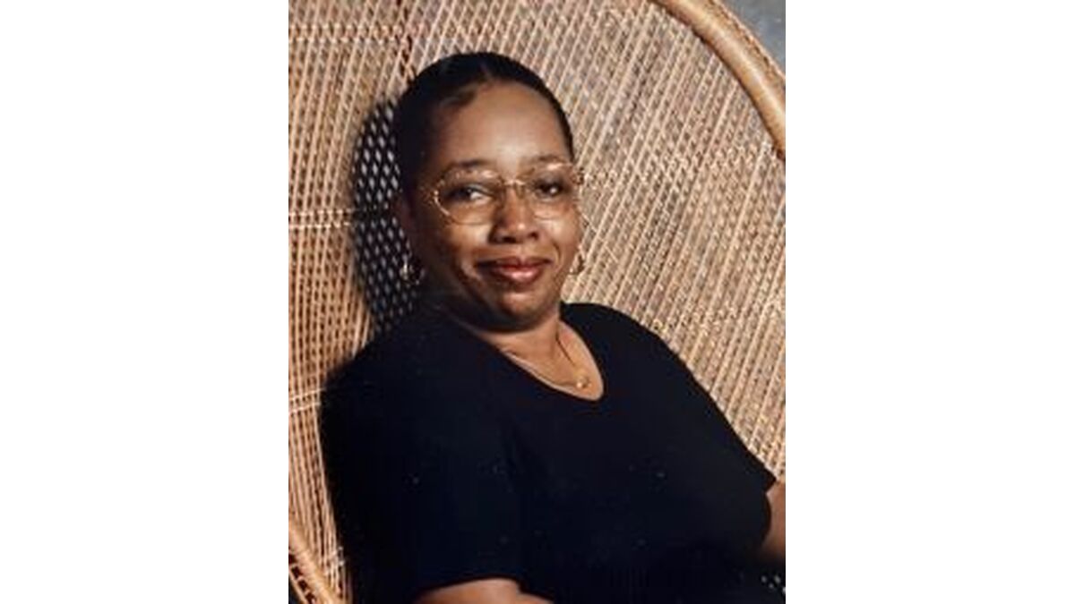 Latonjia Gibbs Obituary - Jesup, GA | Royal Funeral Home, Inc.
