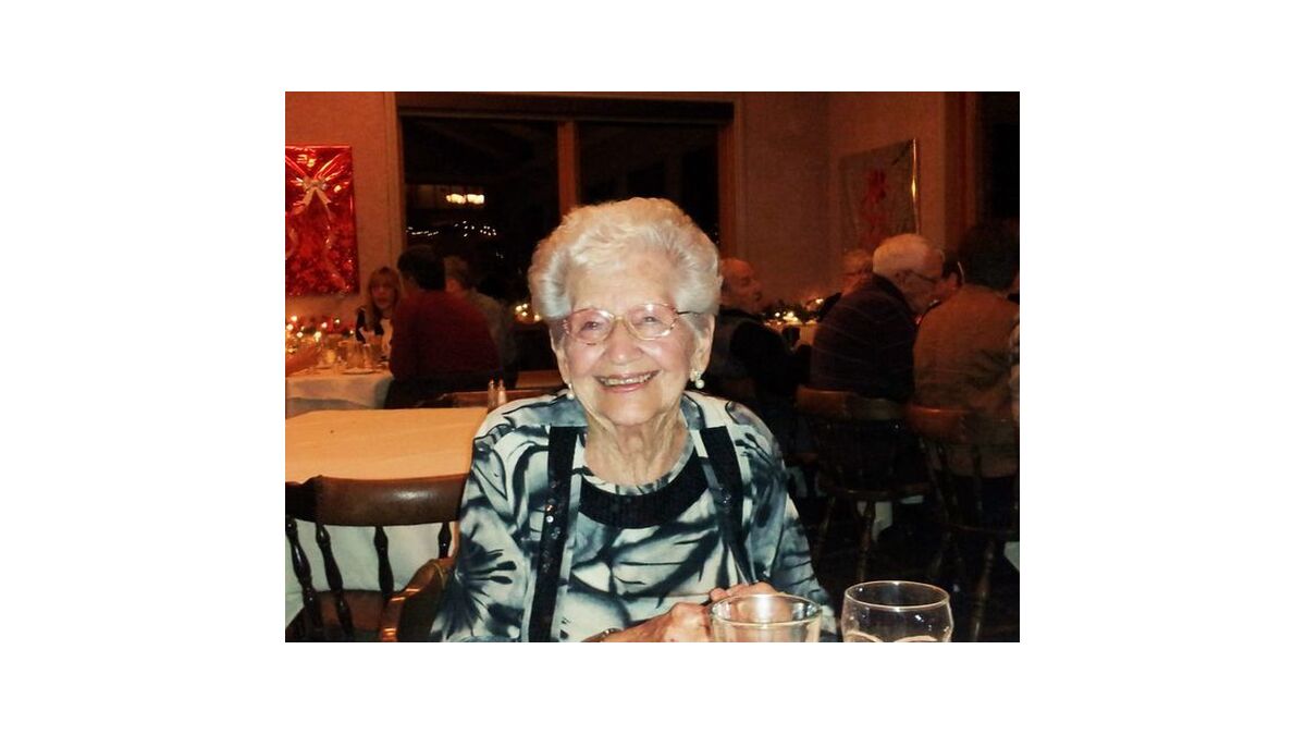 Olga Nagorsen Kingsville Celebration Centre Obituary Kingsville, ON