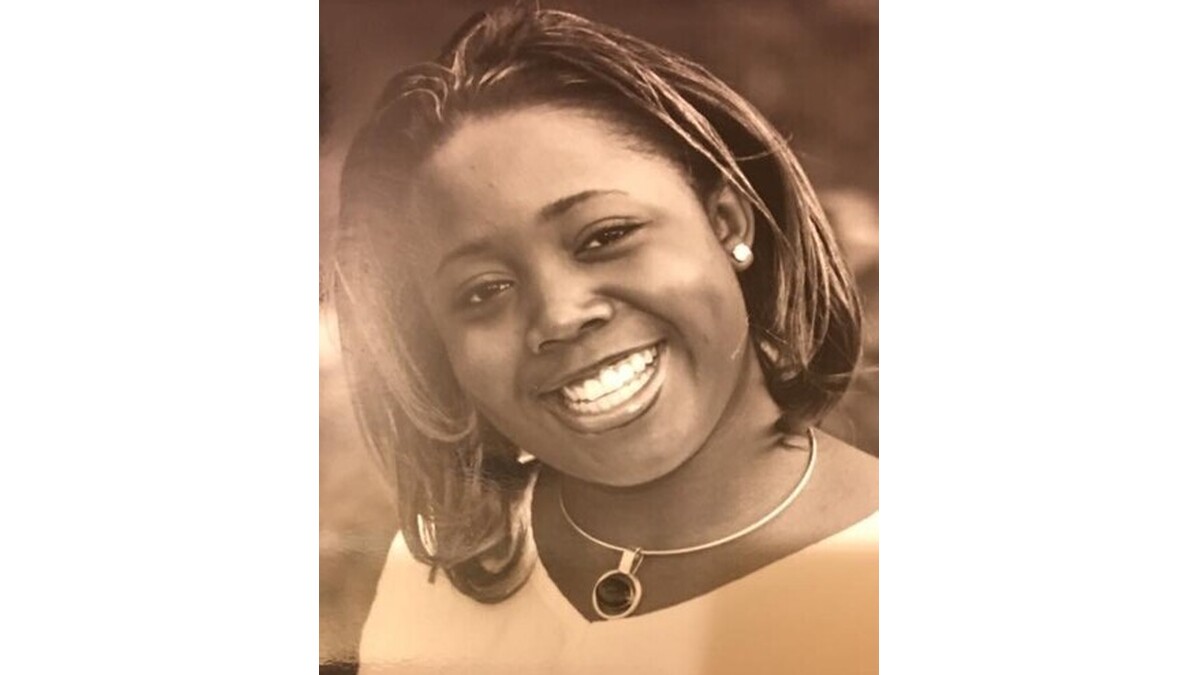 Yashika Everhart Obituary - Birmingham, AL | Bushelon Funeral Home, Inc.