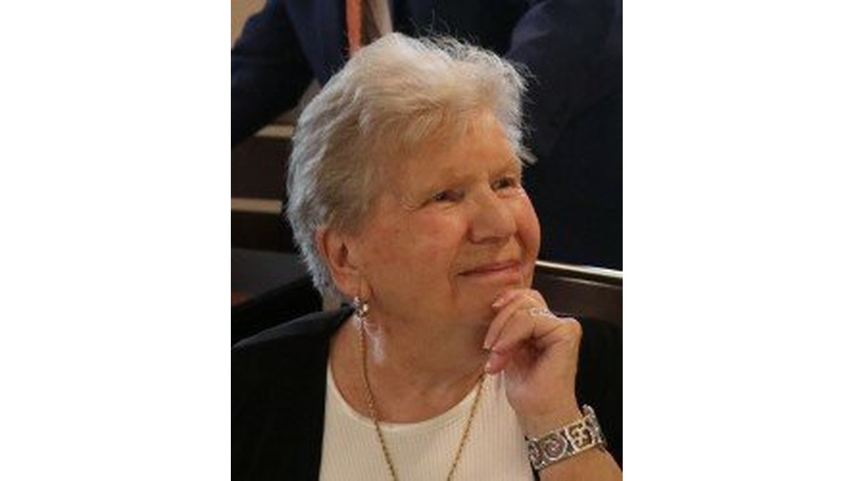 Betty Thompson Obituary - Belleville, ON | Steele Funeral Home, Moira ...