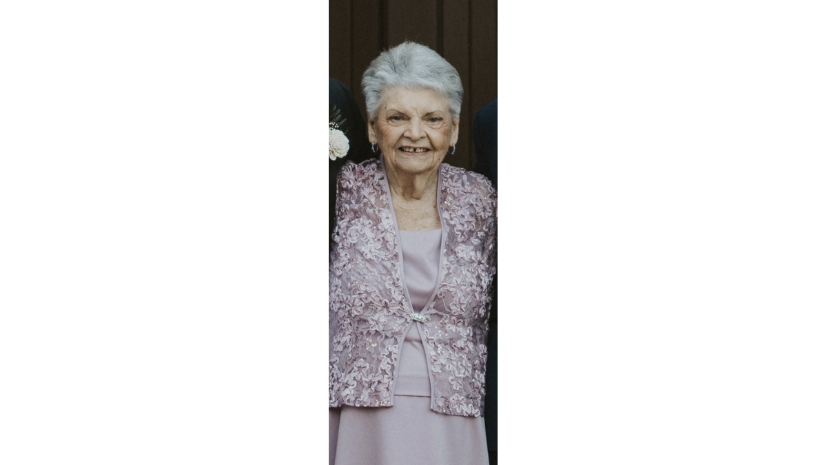 Claire Beebe Obituary from Langley-Loveland Funeral Home