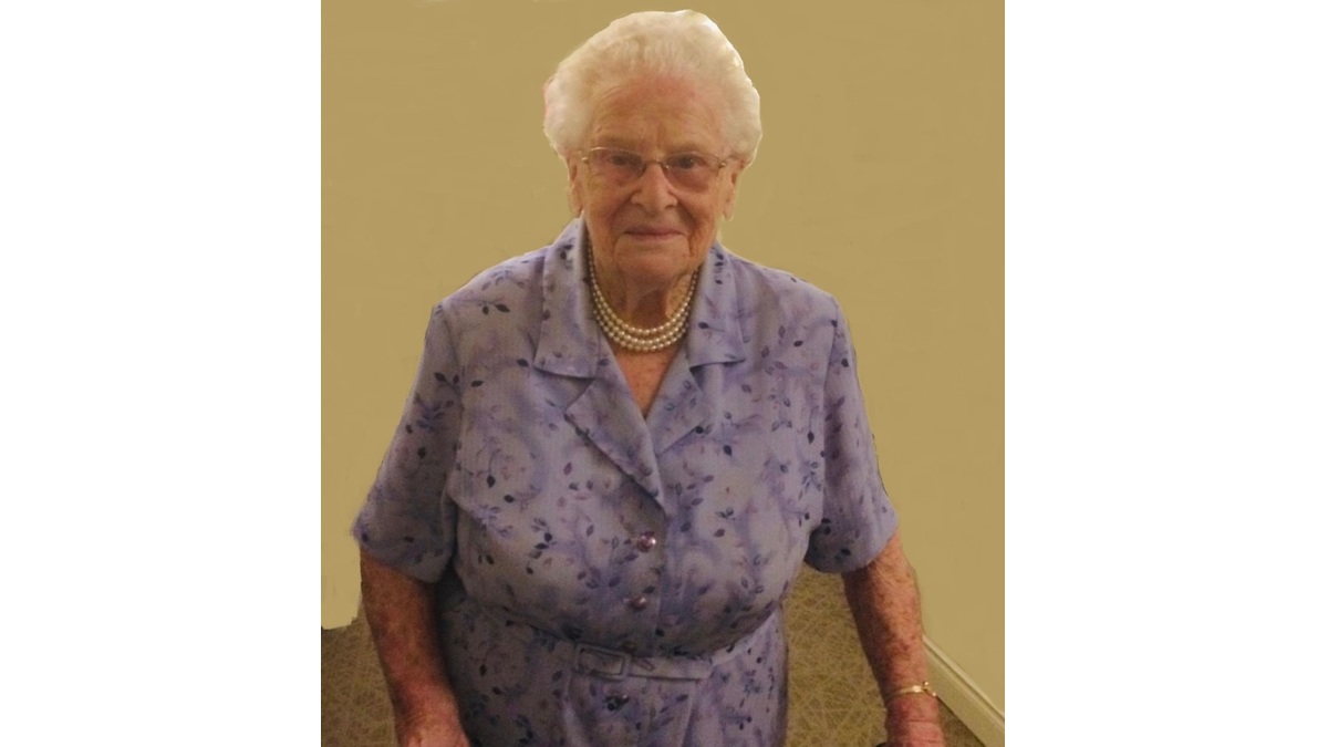 Helen Holmes (nee Fawcett) Obituary photo